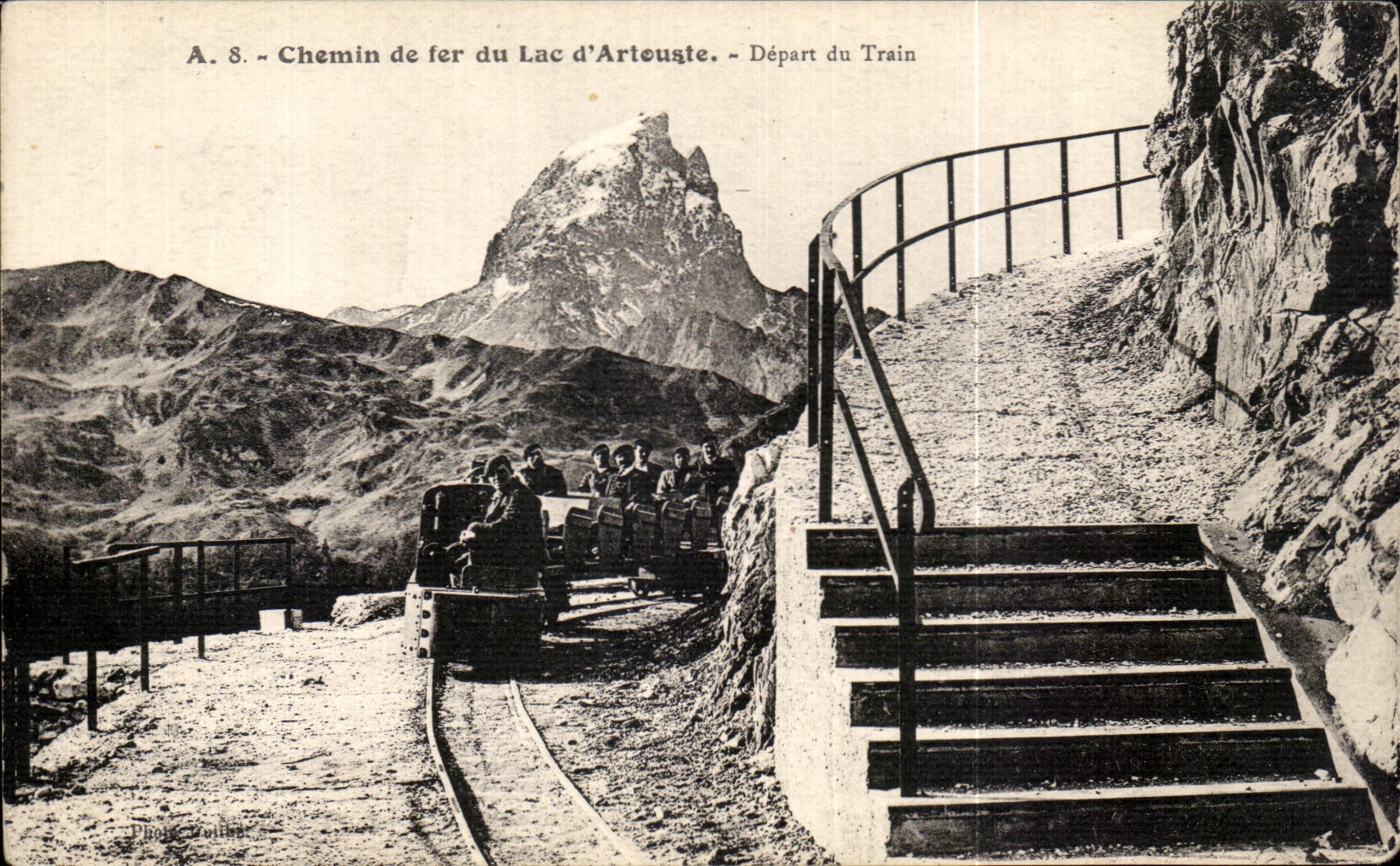 CPA Railroad of the Lake Artouste Departure of the Train