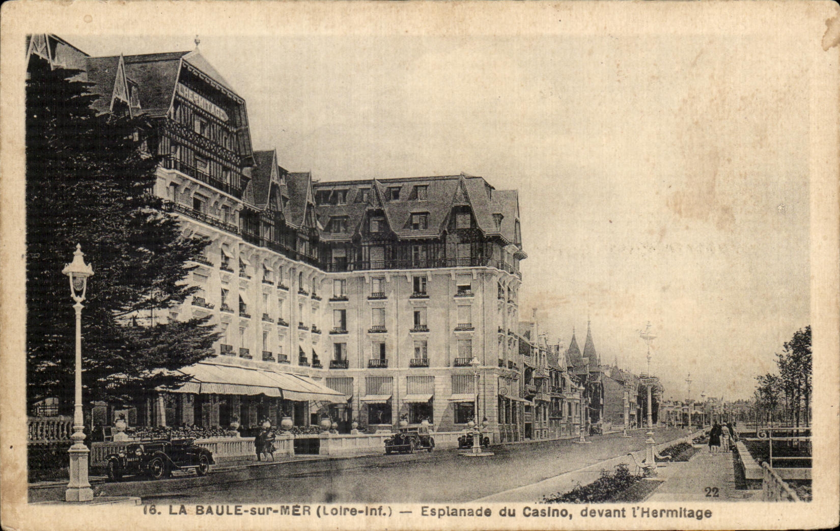 CPA La Baule on Sea Esplanade of the Casino in front of Hermitage