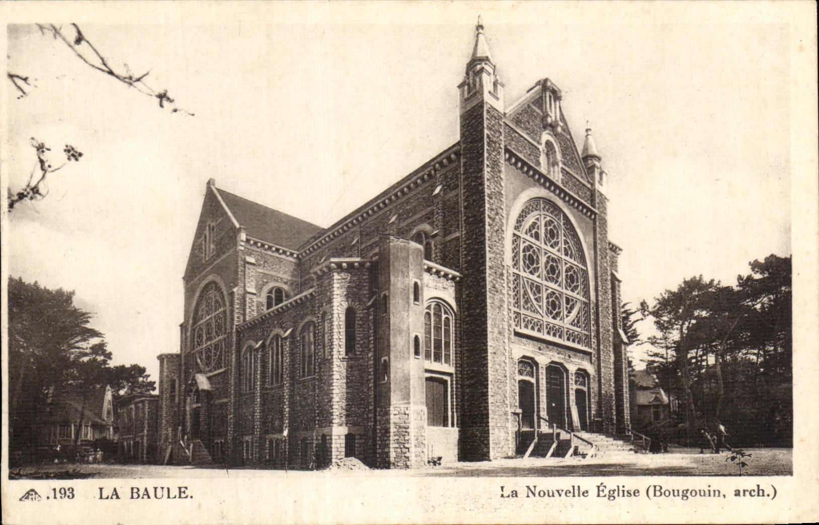 CPA La Baule the New Bougouin Church