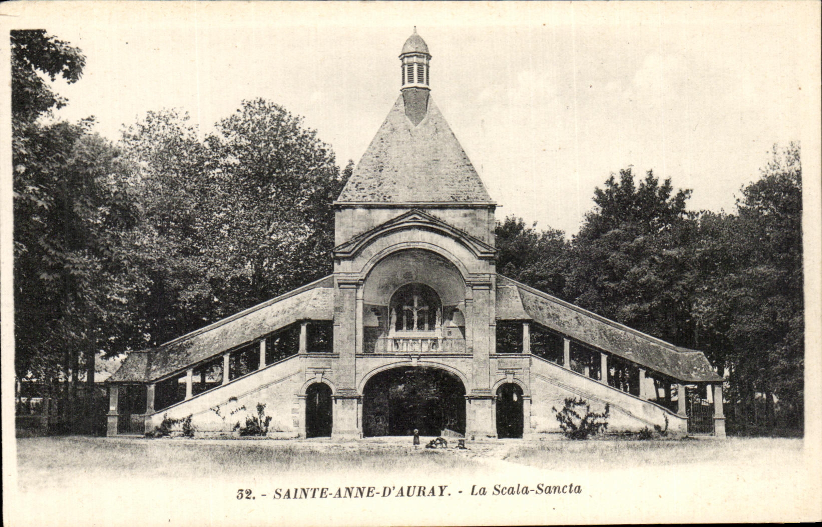 CPA Saintes Anne Auray Scala Sancta