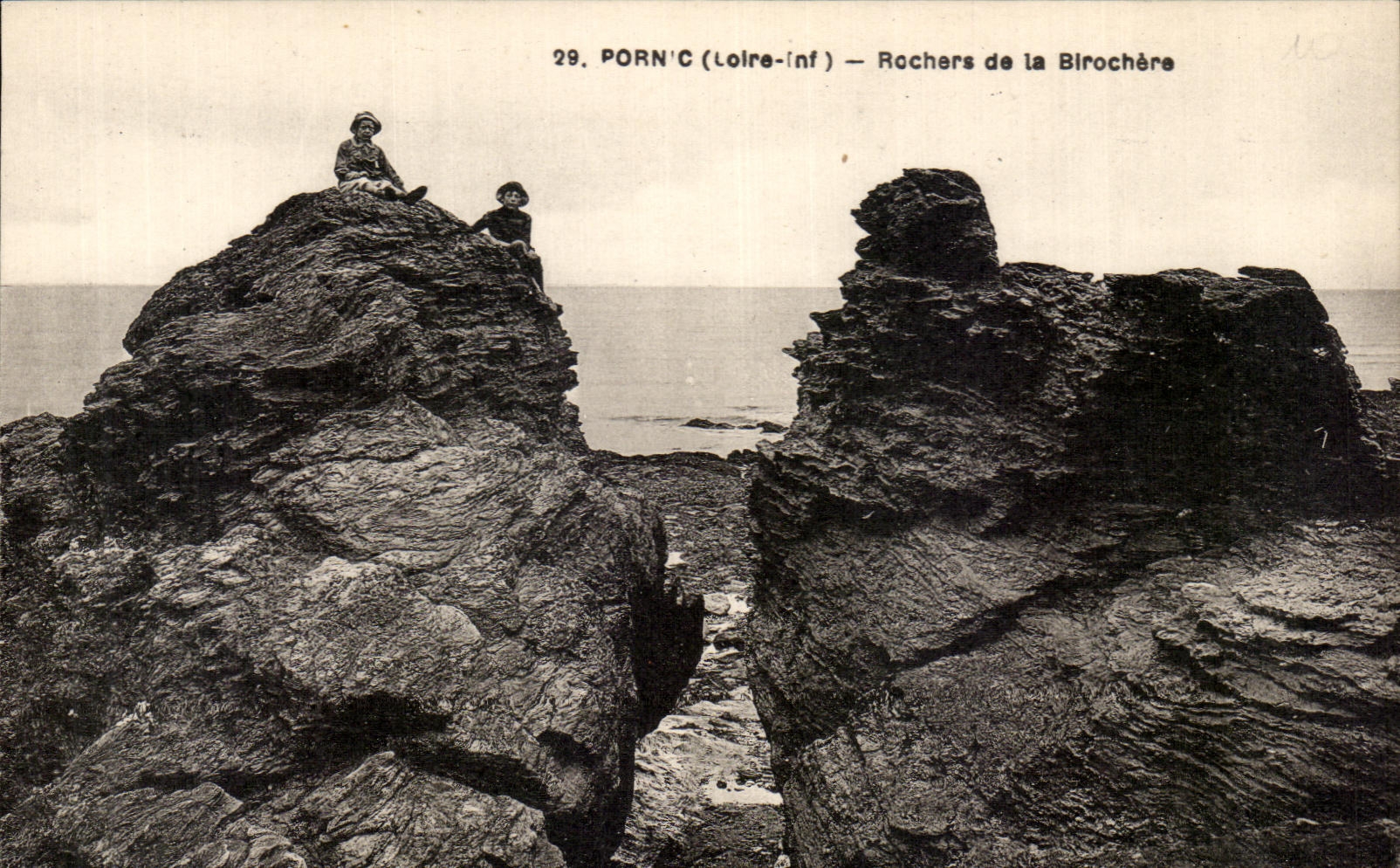 CPA Pornic Rochers de la Birochere