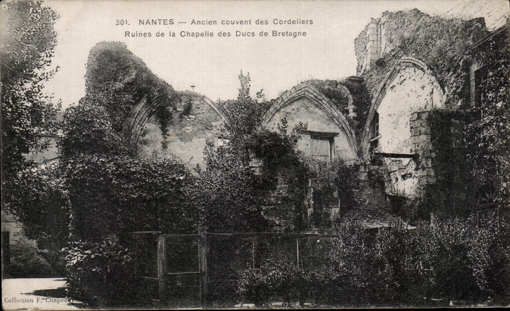 CPA Nantes Ancien Brood of Cordeliers Ruines of the Vault of the Dukes of Brittany