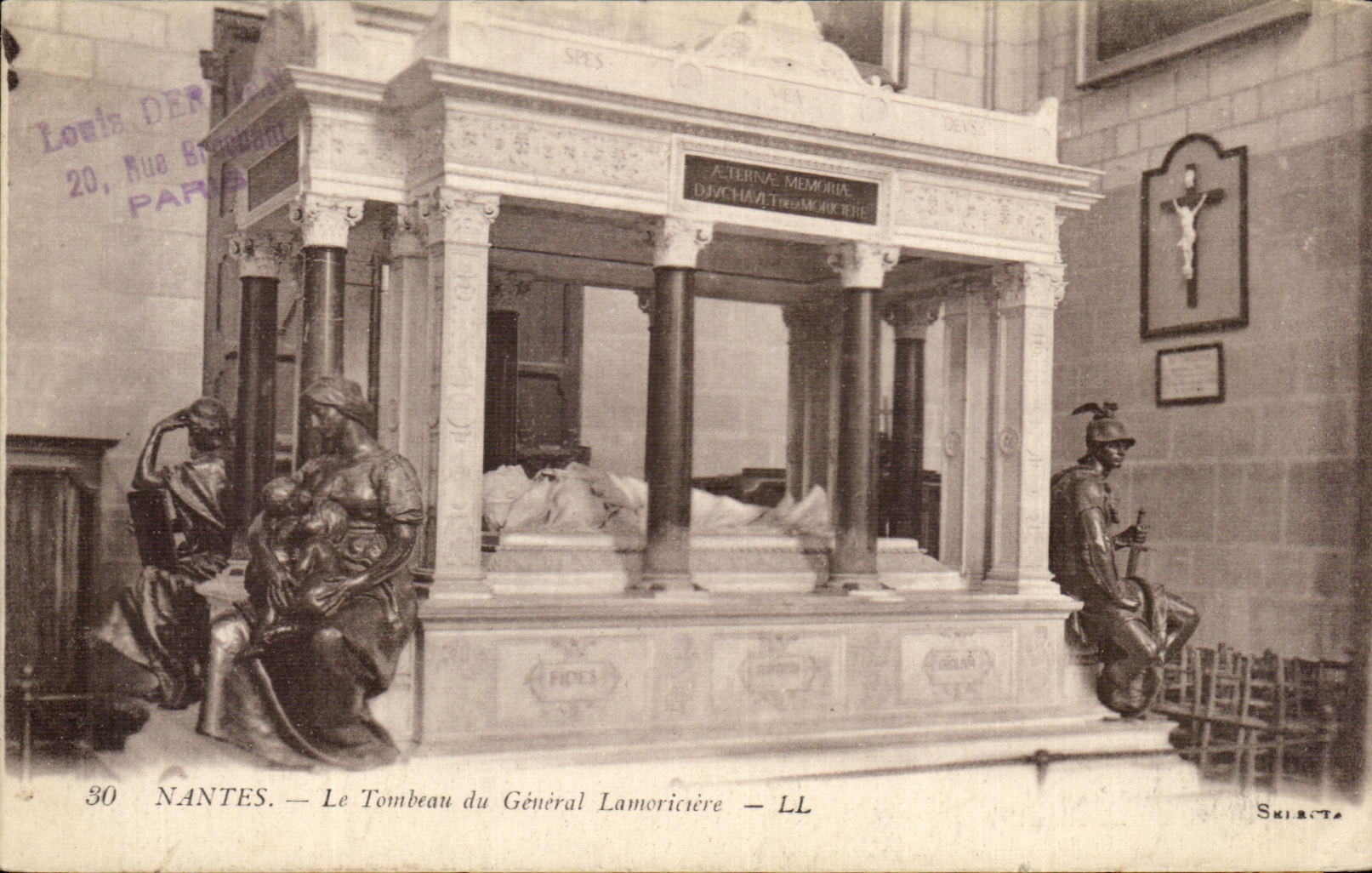 CPA Nantes the Tomb of General Lamoriciere