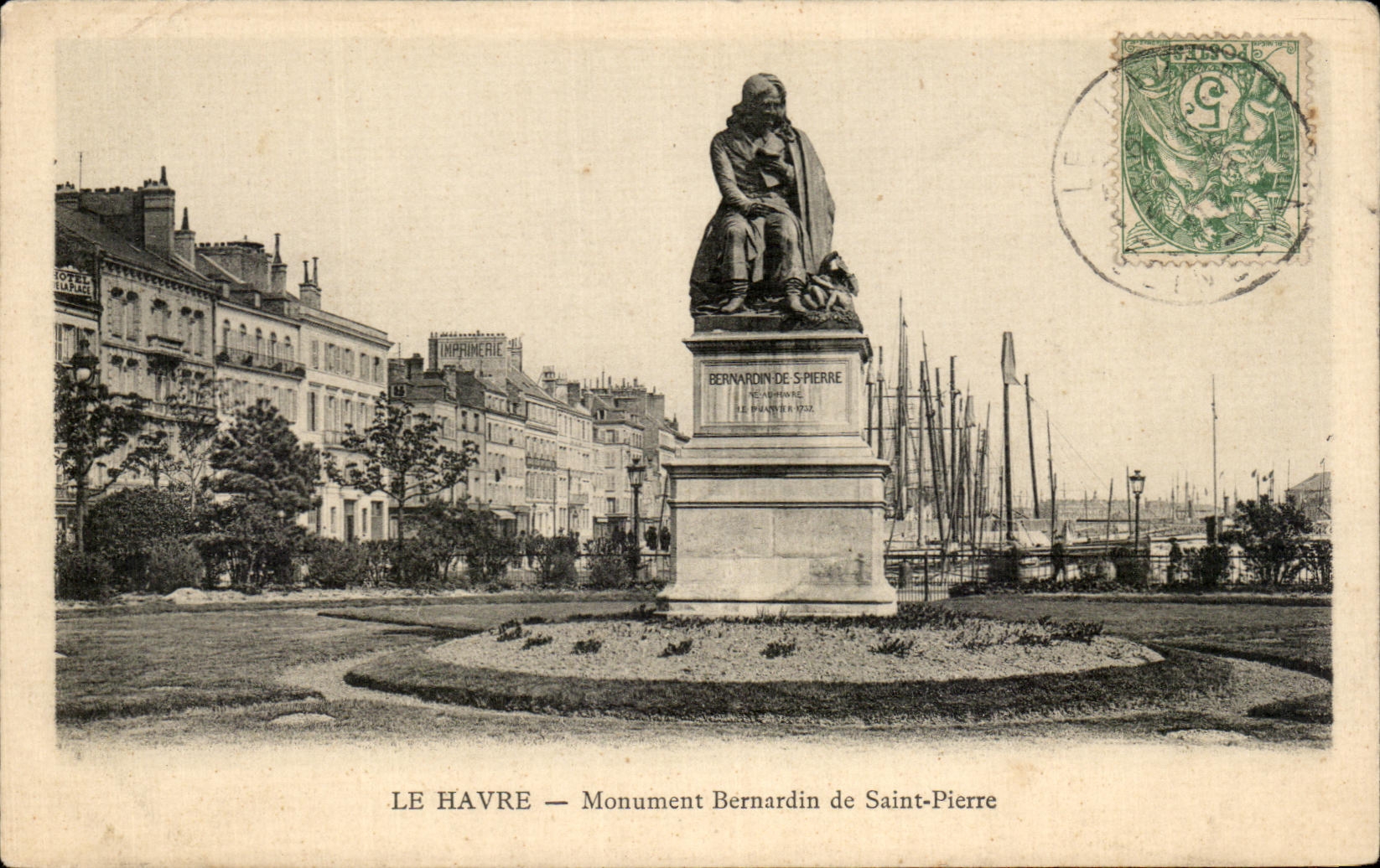CPA Le Havre Monument Bernardin of Saint Pierre