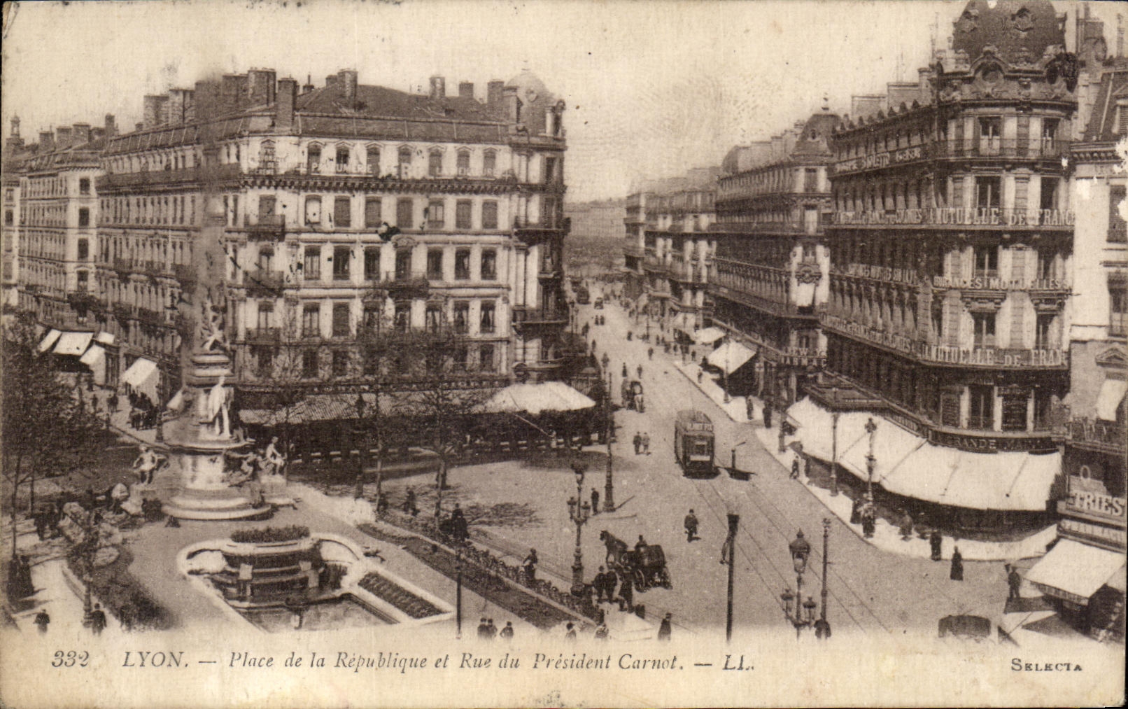 CPA Lyon Places of Repuhlique and Rue of president Carnot