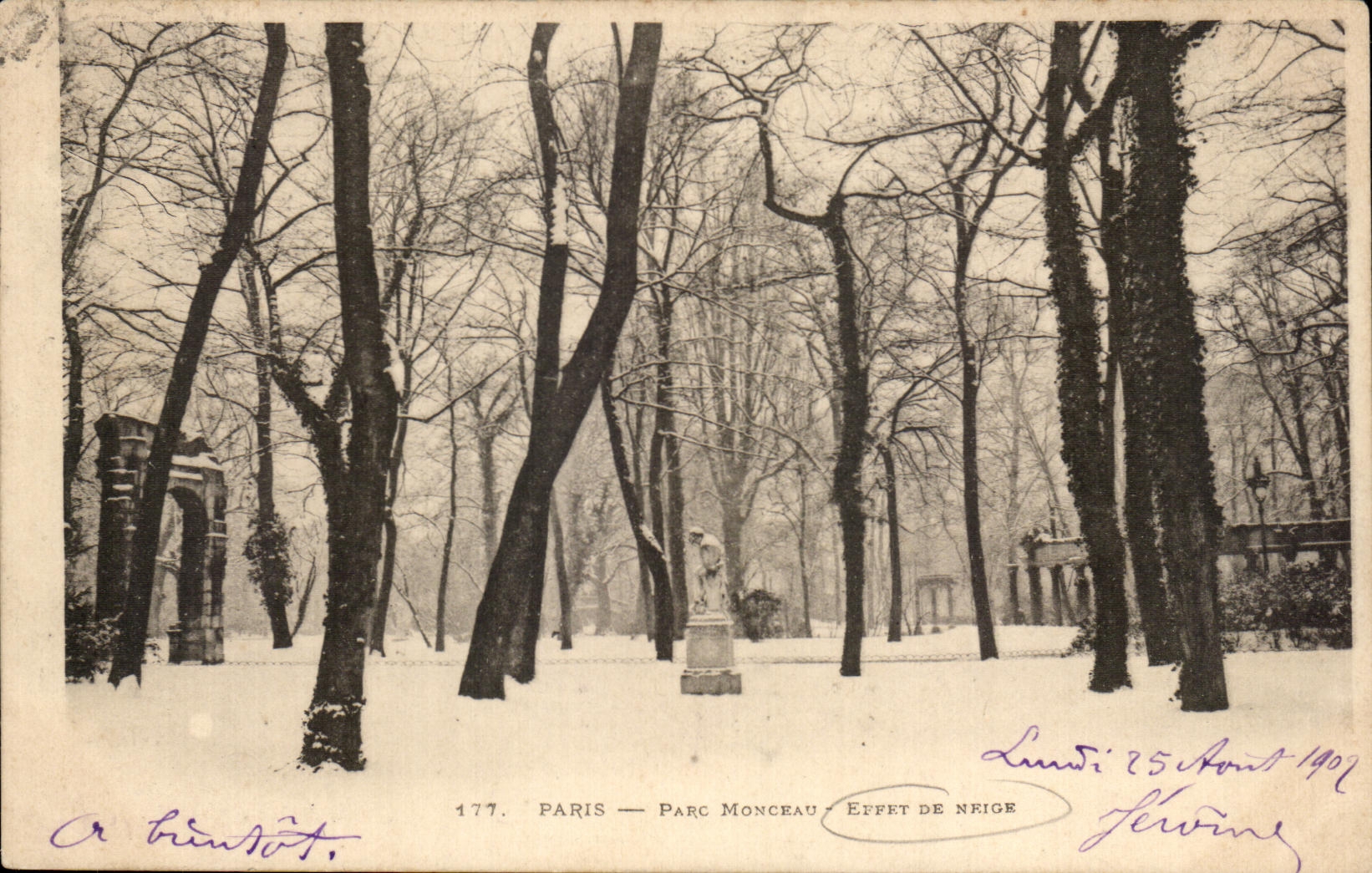 CPA Paris Park Heap Effect Snow