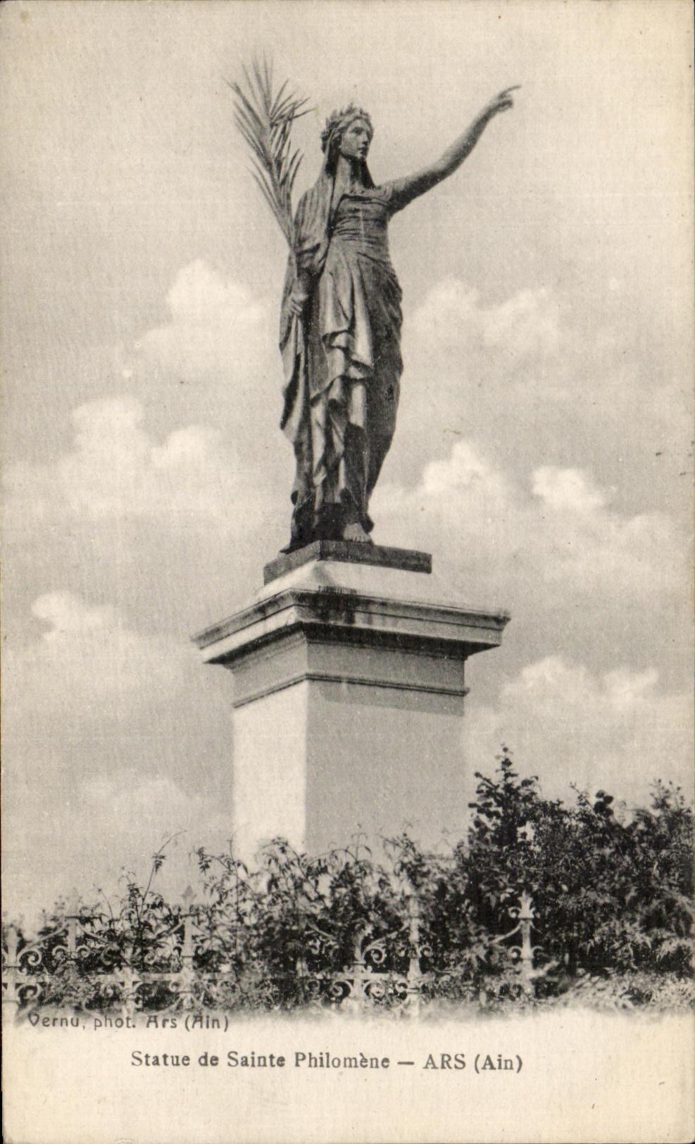 CPA Statue of Sainte Philomene Ars