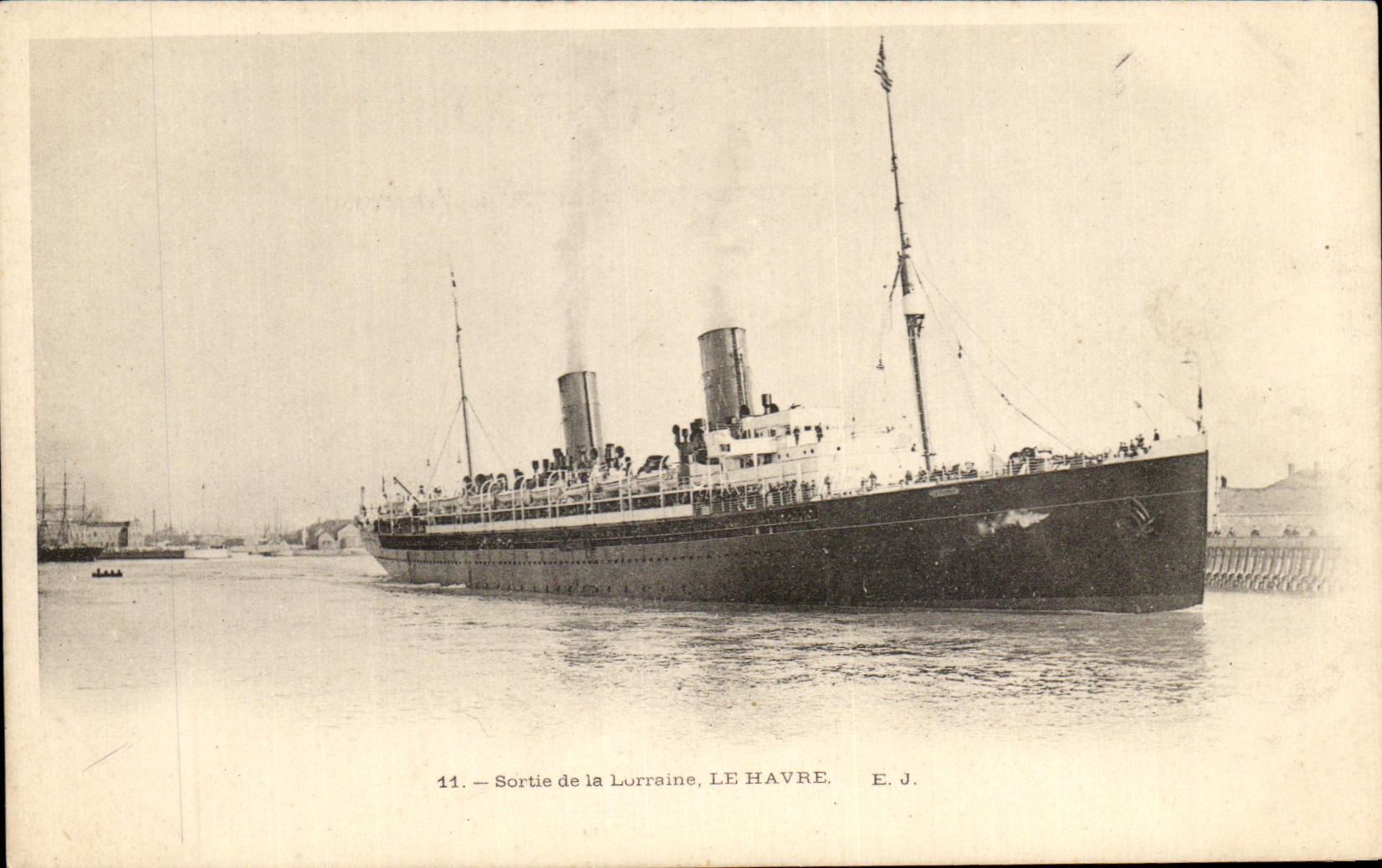 CPA Le Havre Left Lorraine Steamer