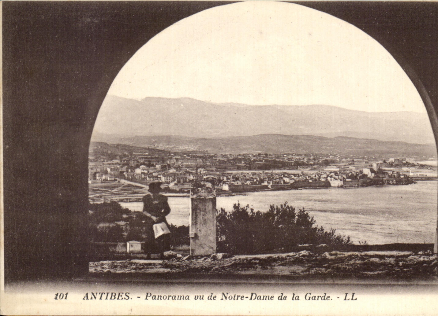 CPA Antibes Panorama Vu De Notre Dame de la Garde