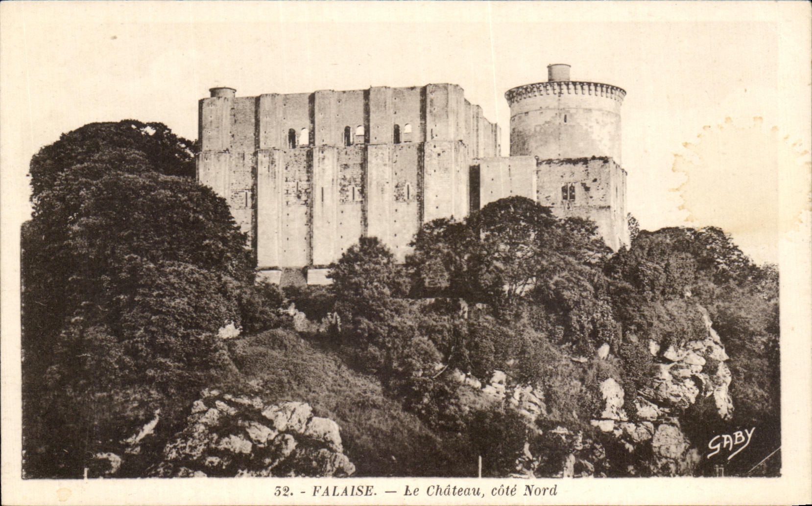 CPA Falaise Le Chateau cote Nord