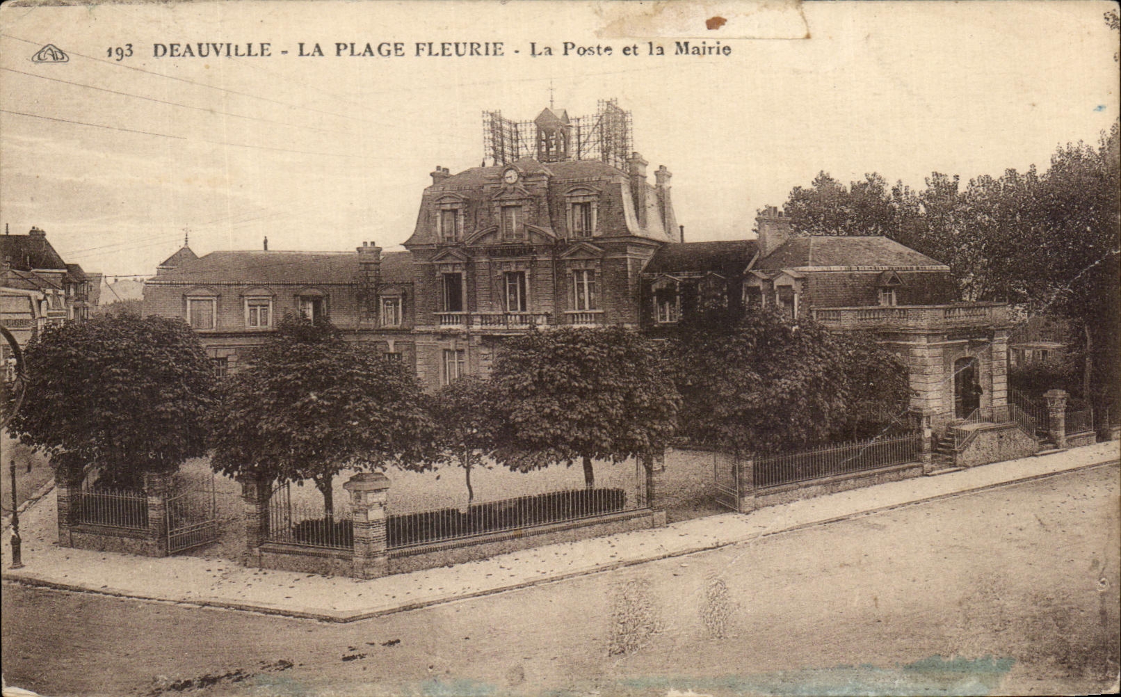 CPA Deauville the Flowered Beach La Poste and the Town hall