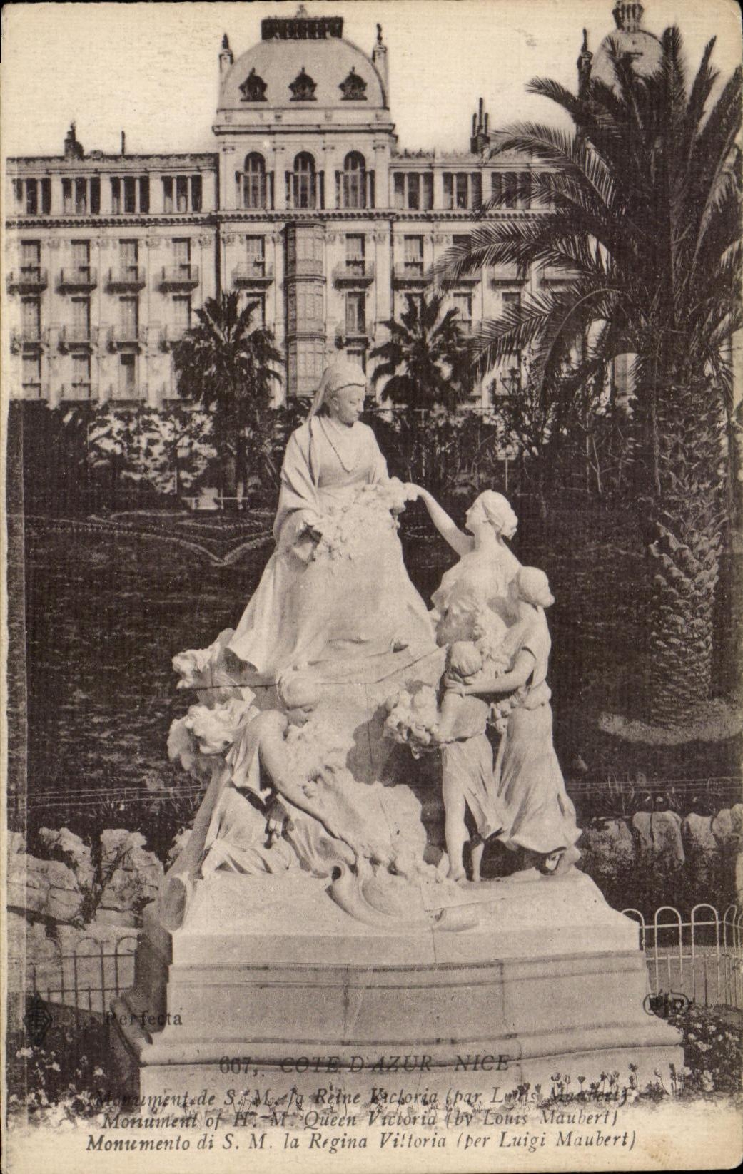 CPA dimensiona Niza el monumento azul la Regina Vittoria