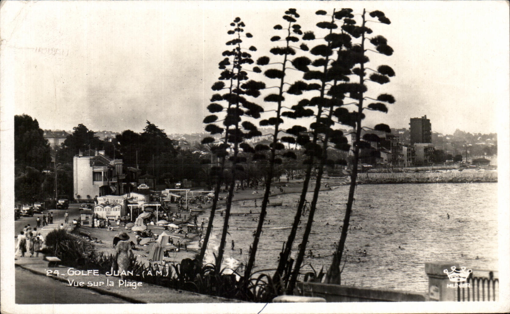 CPA Golfe Juan Vue sur la Plage