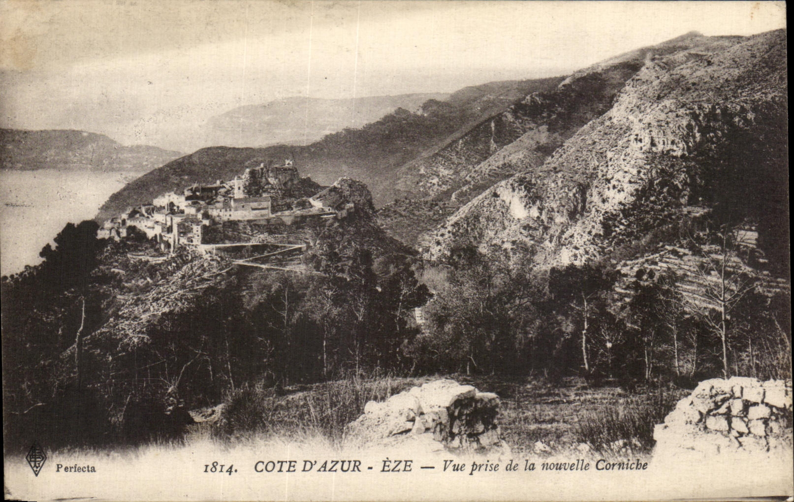 CPA Cote d Azur Eze Vue Prise de la nouvelle Corniche