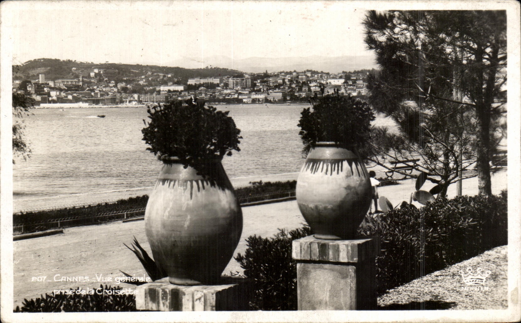 CPA Cannes View taken of the Small cross