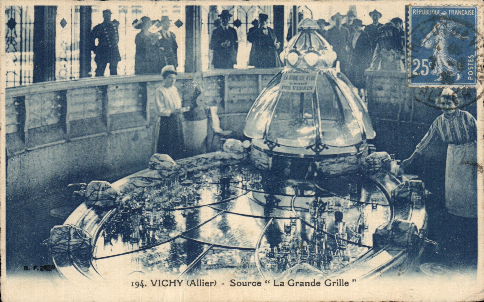 CPA Vichy Source the Large Grid