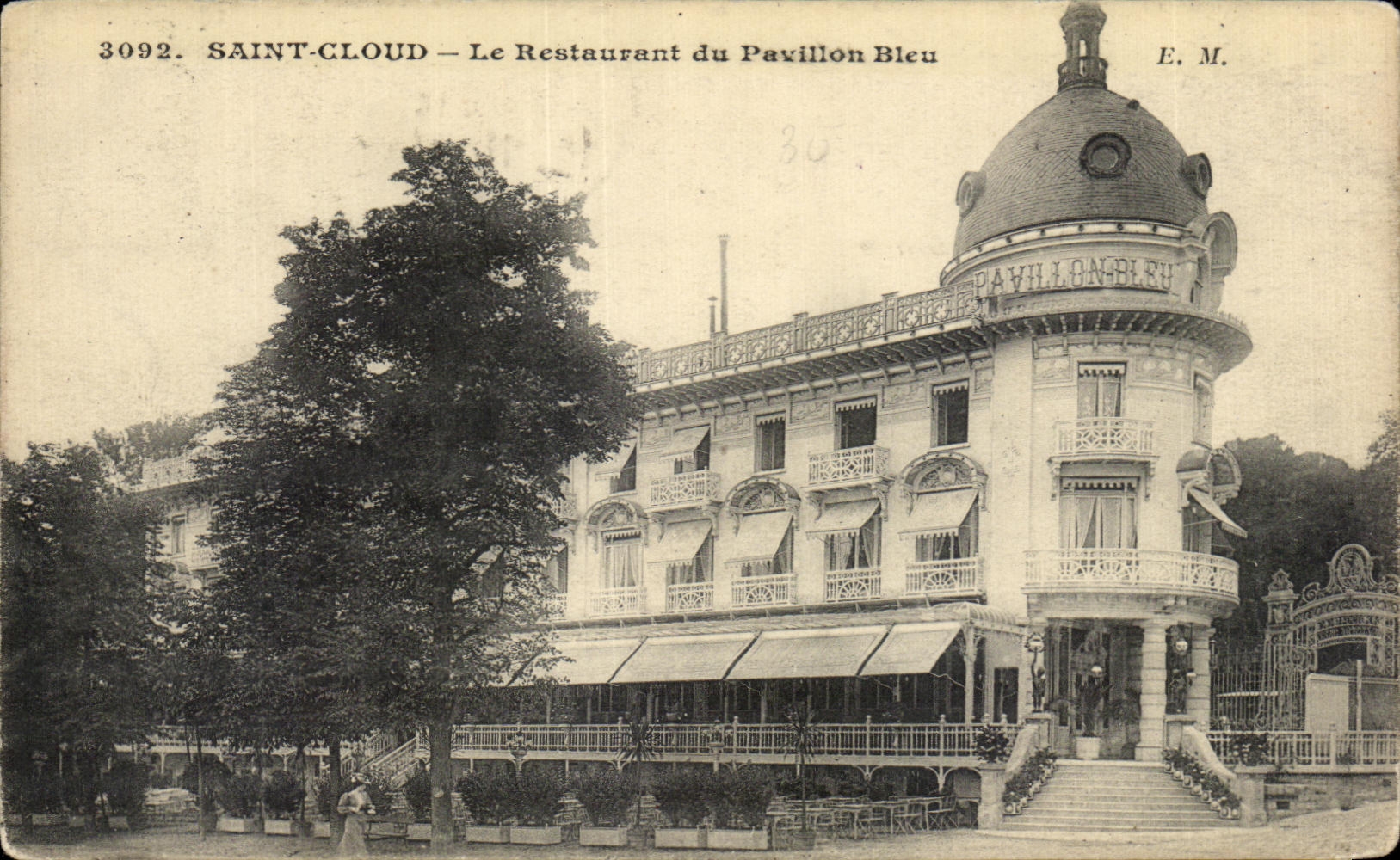 CPA Saint Cloud the Restaurant of the Blue House