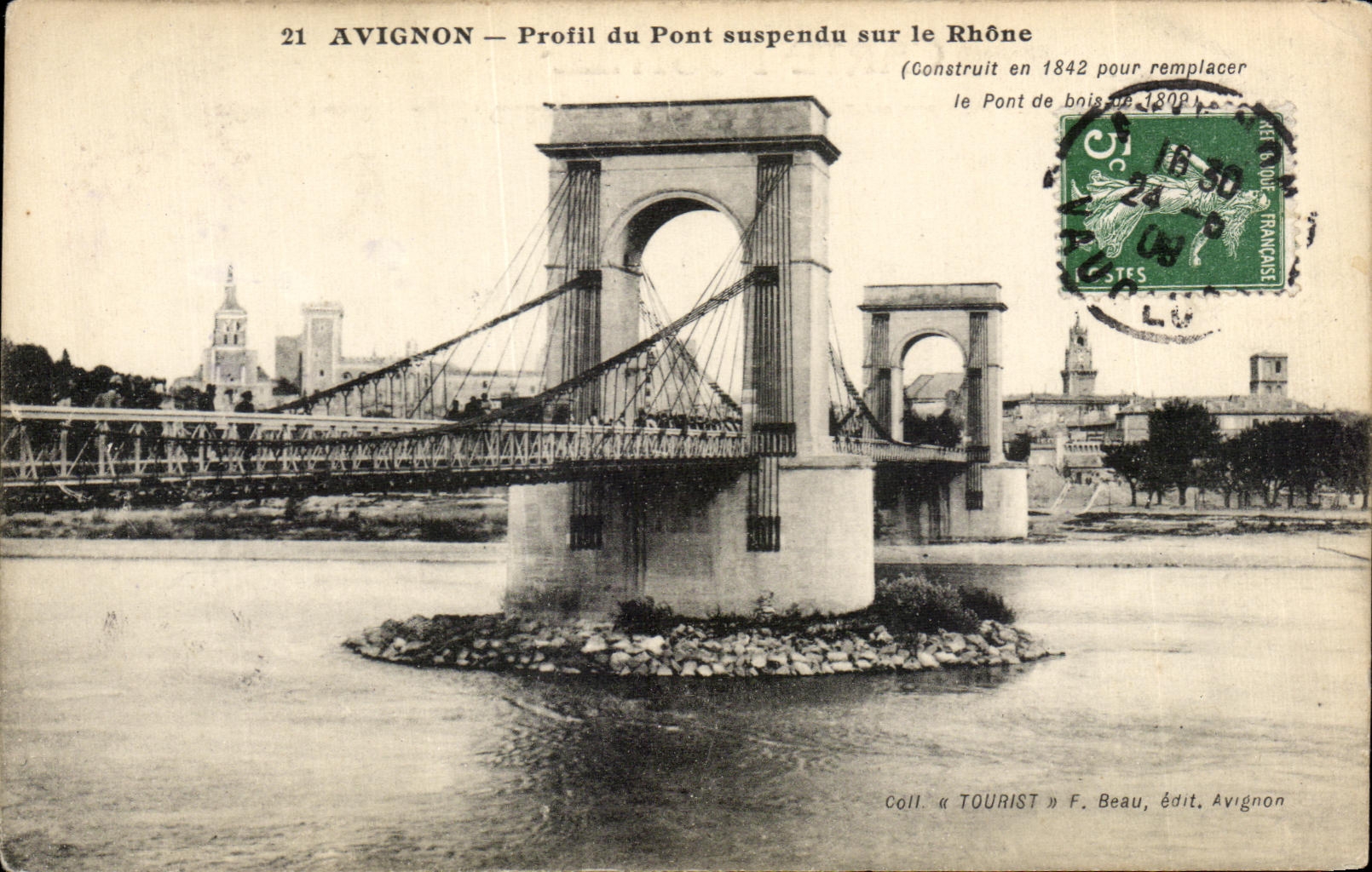 Perfil de CPA Avignon del puente suspendido en el Rhone