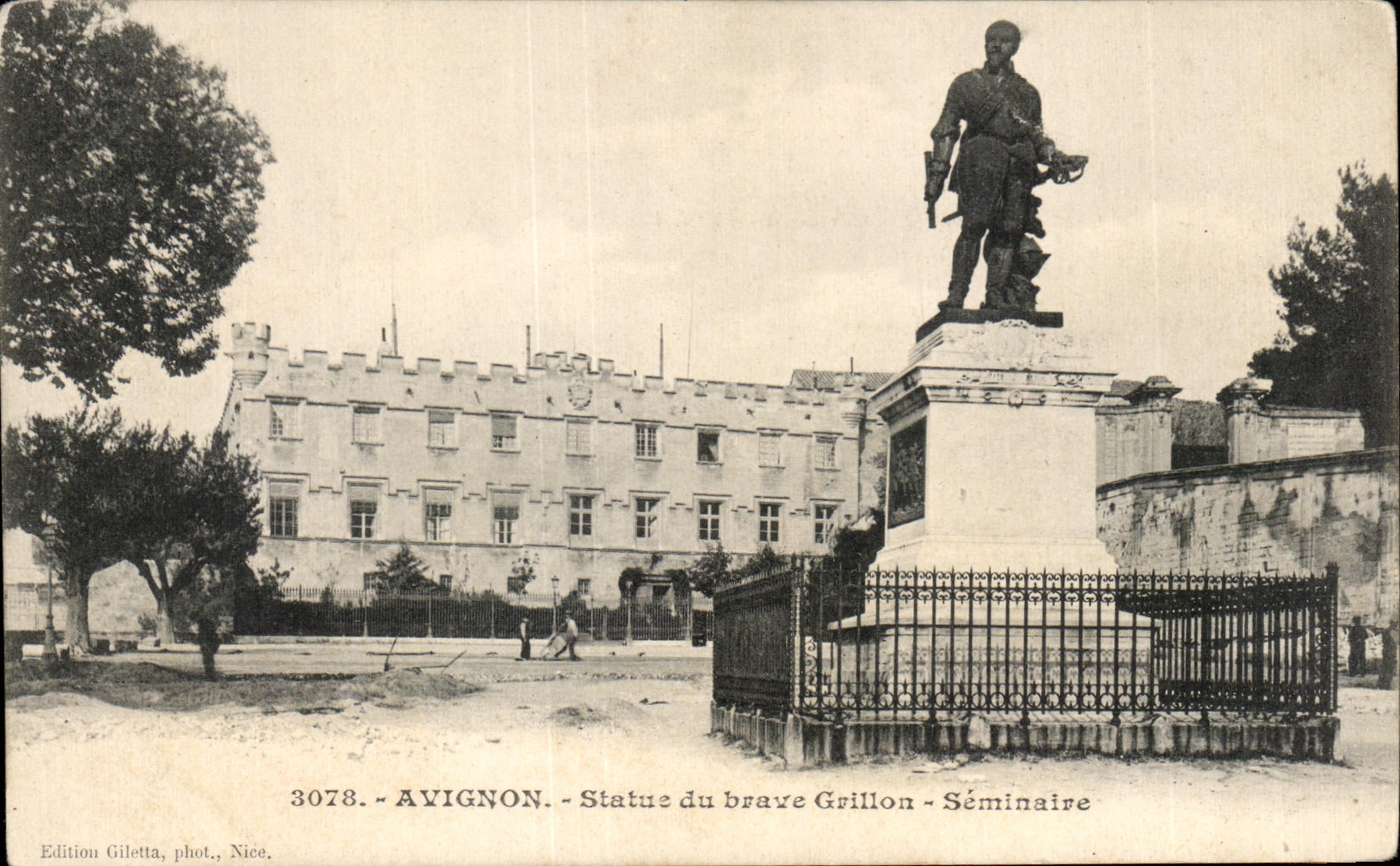Estatua de CPA Avignon del seminario honesto del grillo