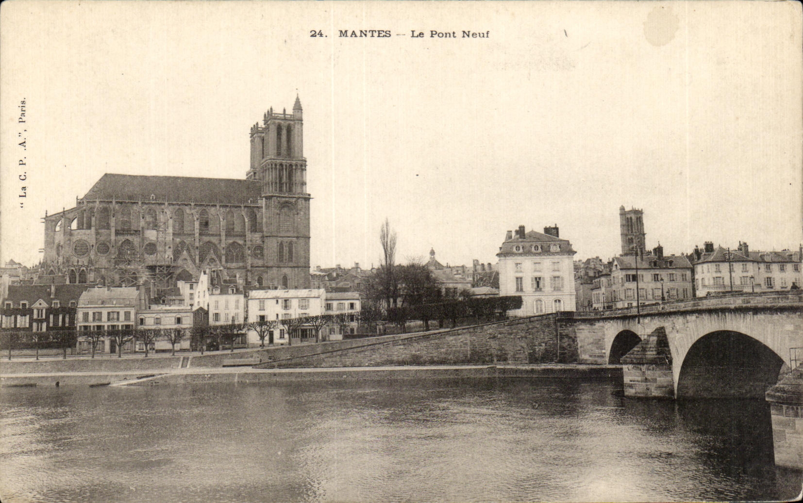 CPA Mantes Le Pont Neuf
