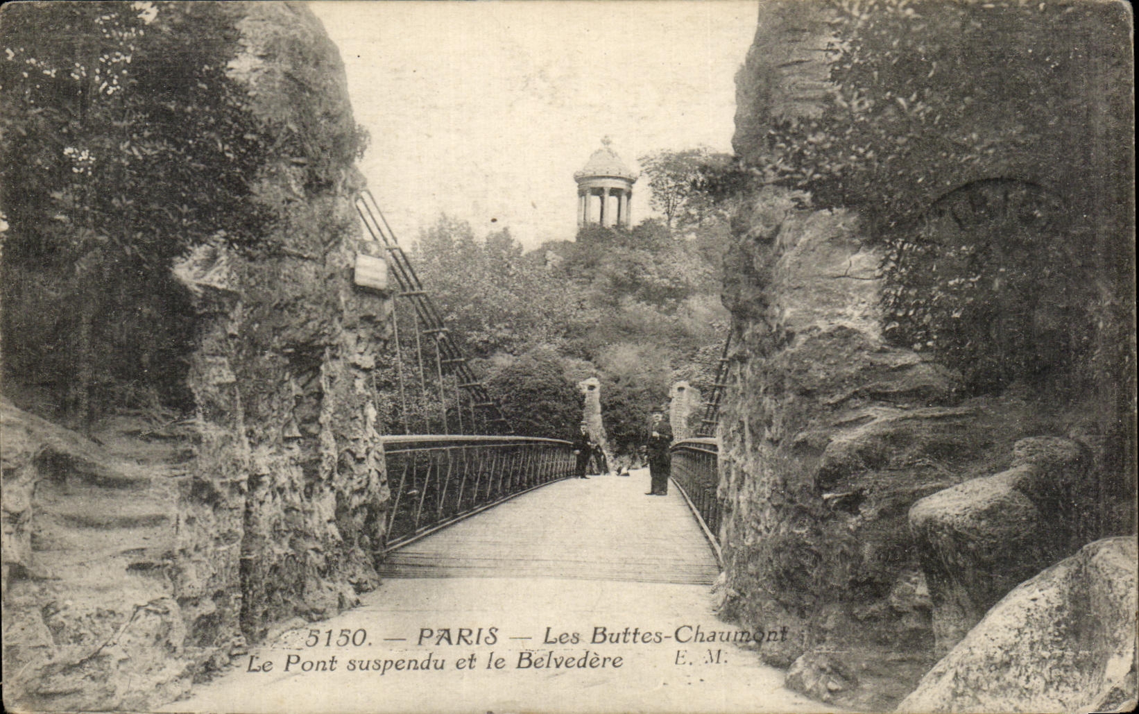 CPA Paris the Chaumont Hillocks the Suspended bridge and the View-point