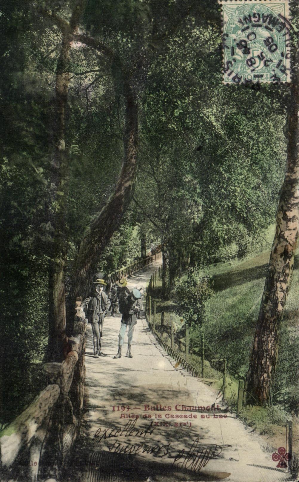 CPA Chaumont Hillocks Allee of the Cascade to the lake Children