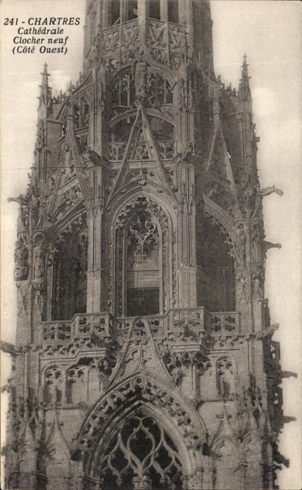 CPA Chartres Cathedrale Clocher neuf