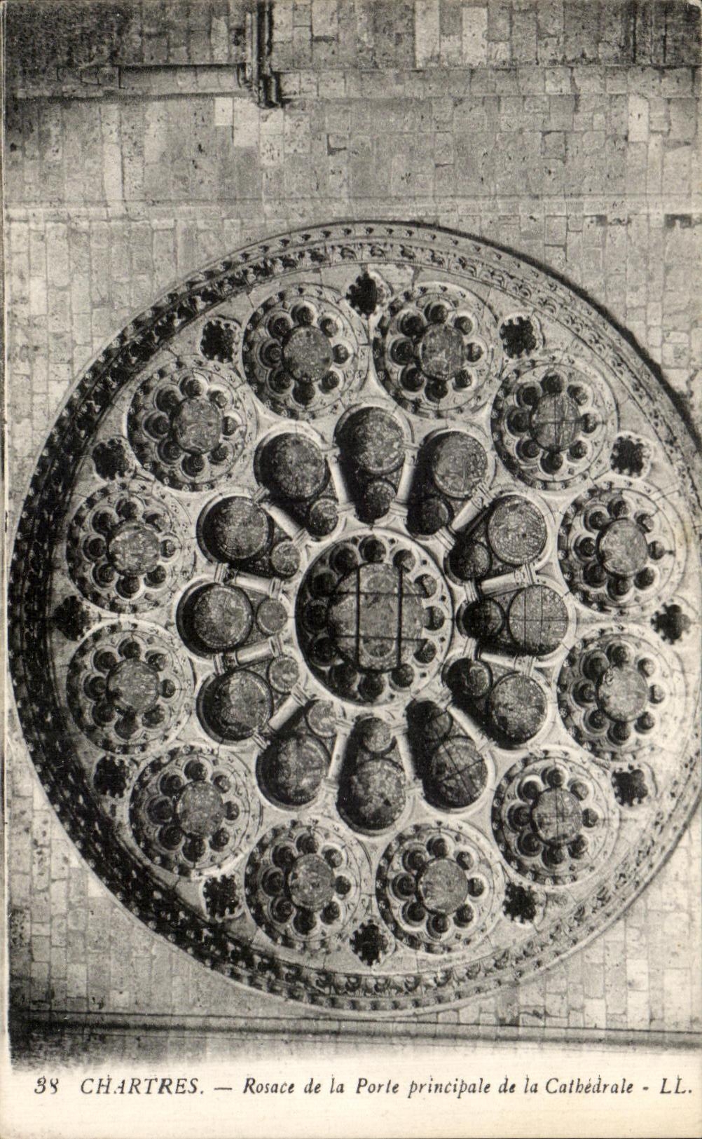 CPA Chartres Rosace de la Porte principale de la Cathedrale