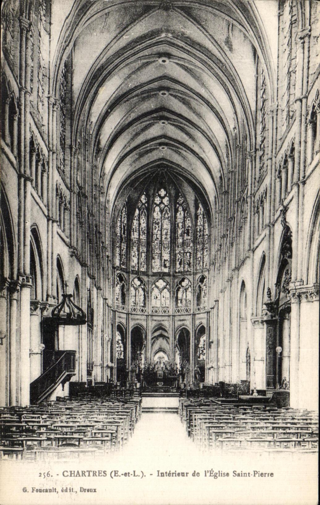 CPA Chartres Interior of Church Saint Pierre