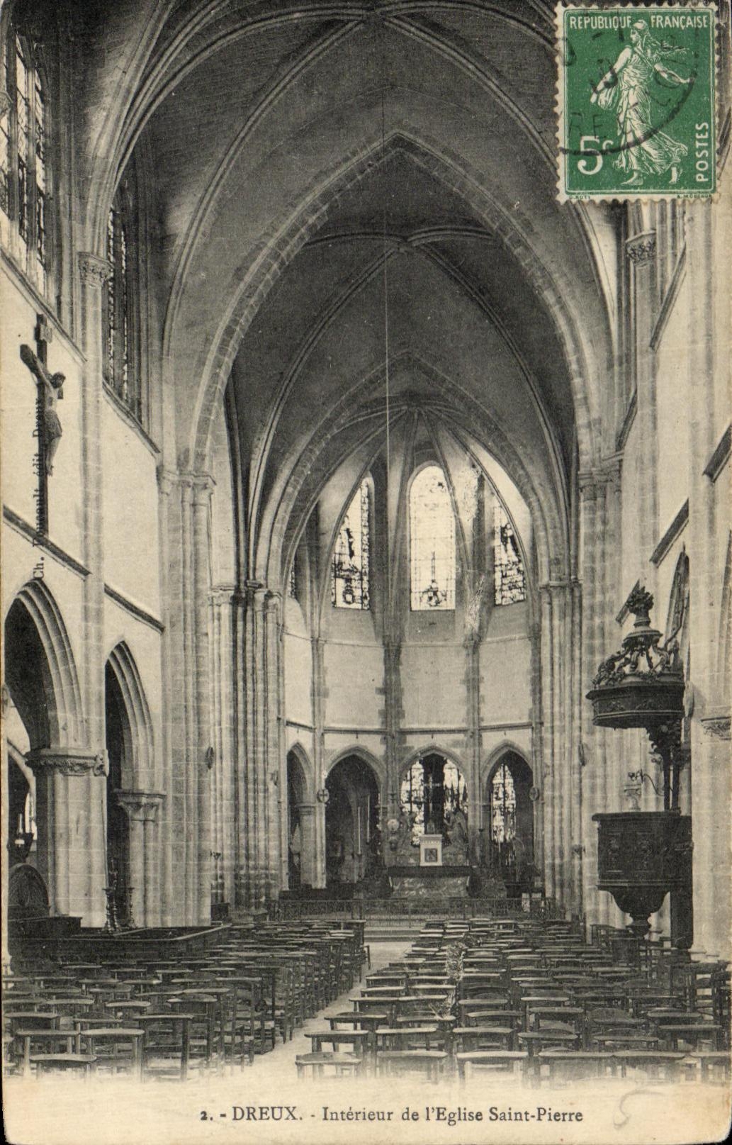 CPA Dreux interior de Saint Pierre de la iglesia