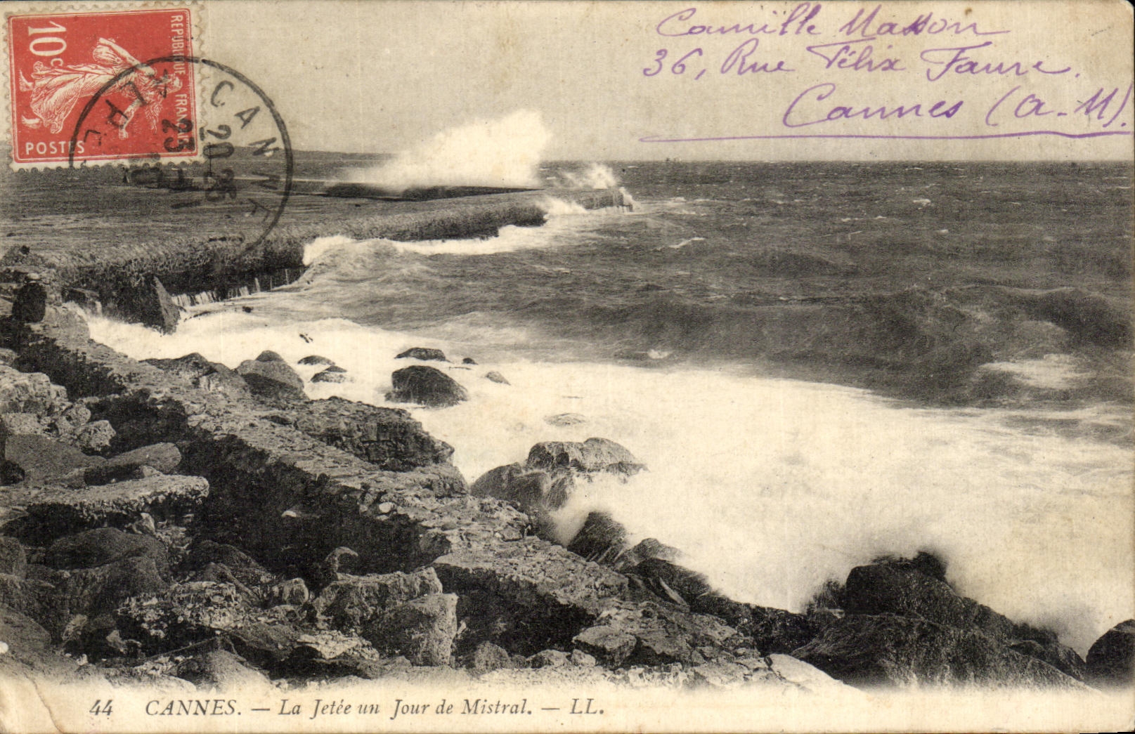 CPA Cannes the Pier one Day of Mistral