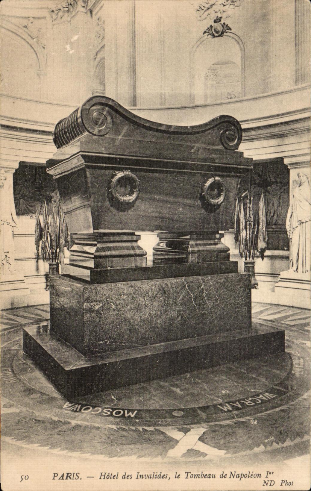 CPA Paris Hotel des Invalides le Tombeau de Napoleon 1er