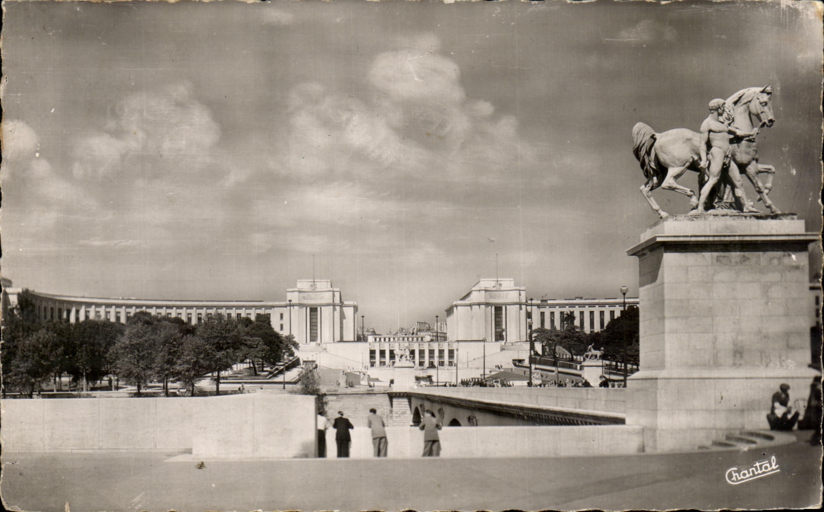 CPA Paris Le Palais de Chaillot