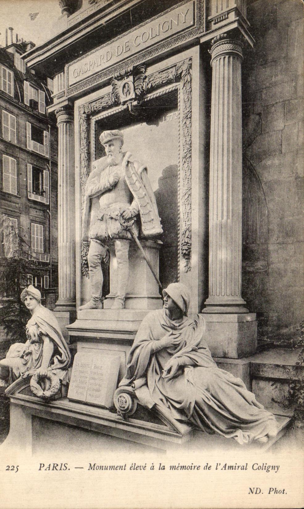 CPA Paris Monument eleve a la memoire de l Amiral Coligny
