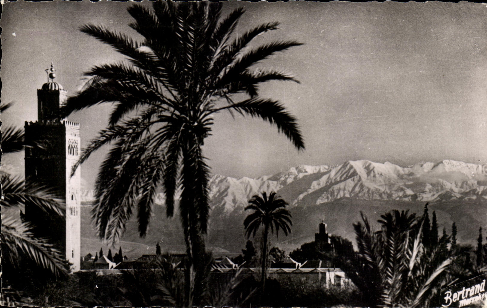 CPA Marrakech Le minaret de la Koutoubla