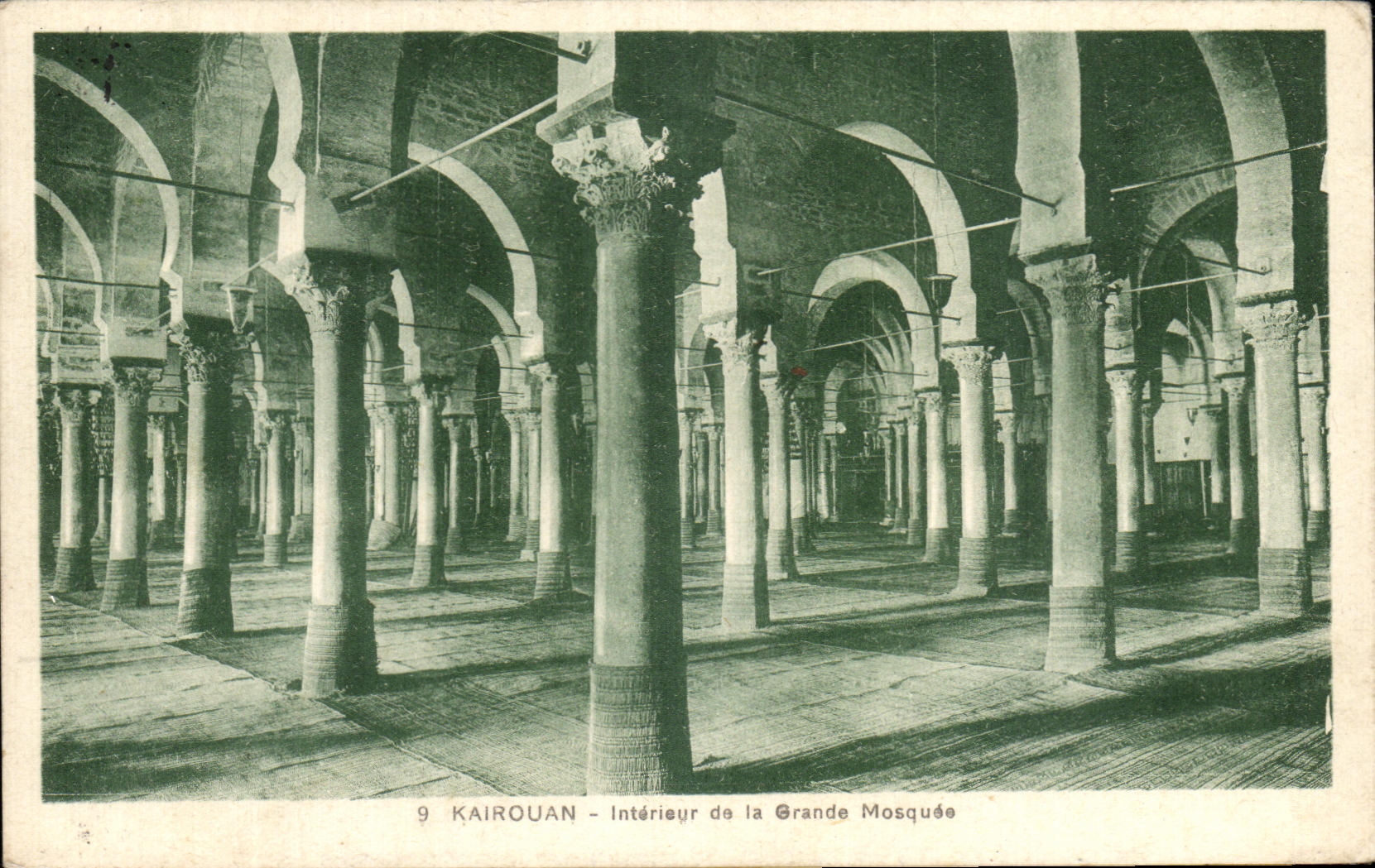 CPA Kairouan Interieur da la Grende Mosquee