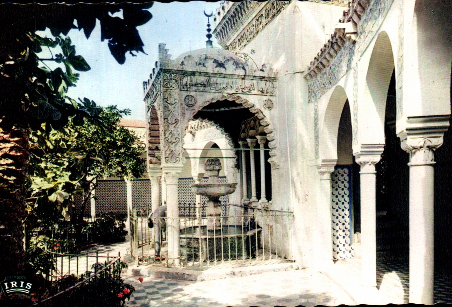 CPA Oran Mosque of the Pasha the Fountain to Ablutions