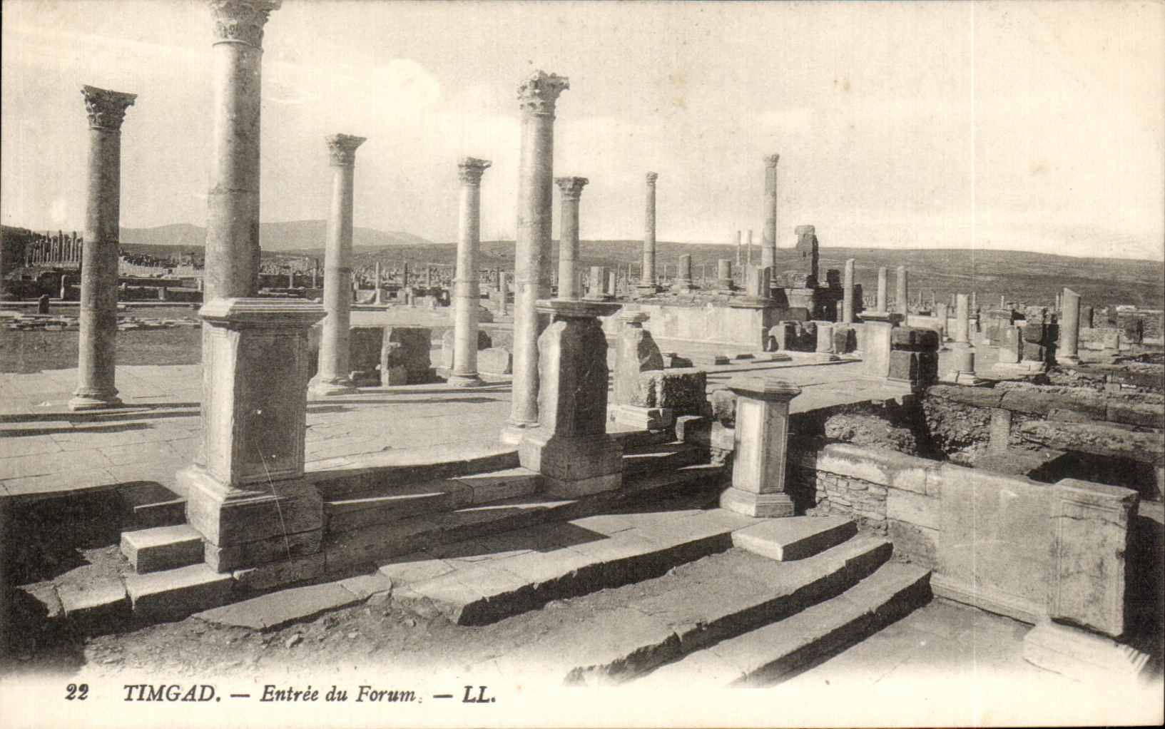 CPA Timgad Entree du Forum