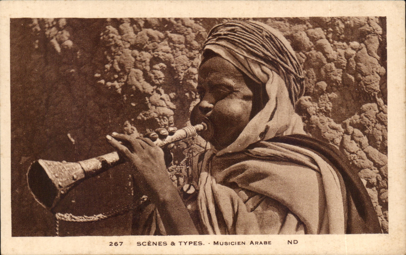 Escenas de CPA y traje Arabe estAndar del folklore de Musisien