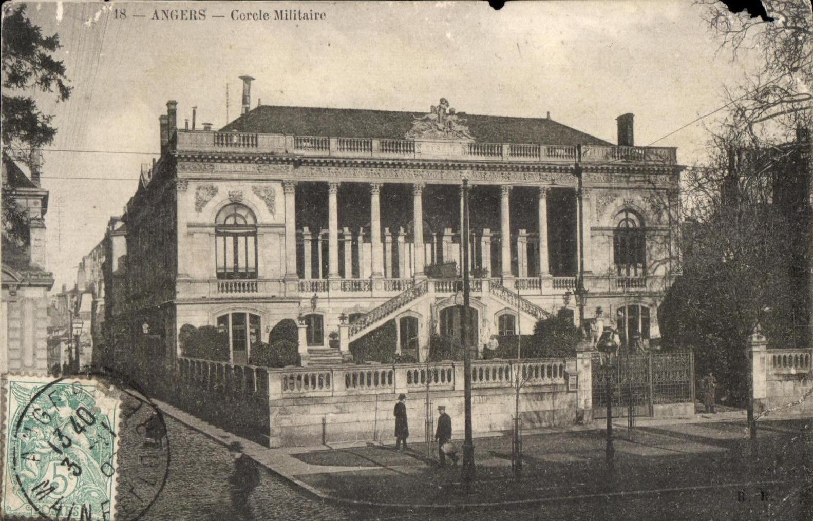 CPA Angers Cercle Militaire Militaria