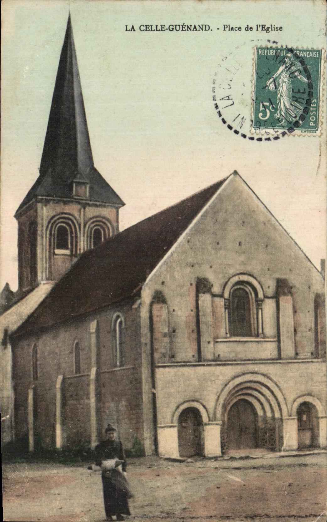 CPA La Celle Guenand Place de l Eglise