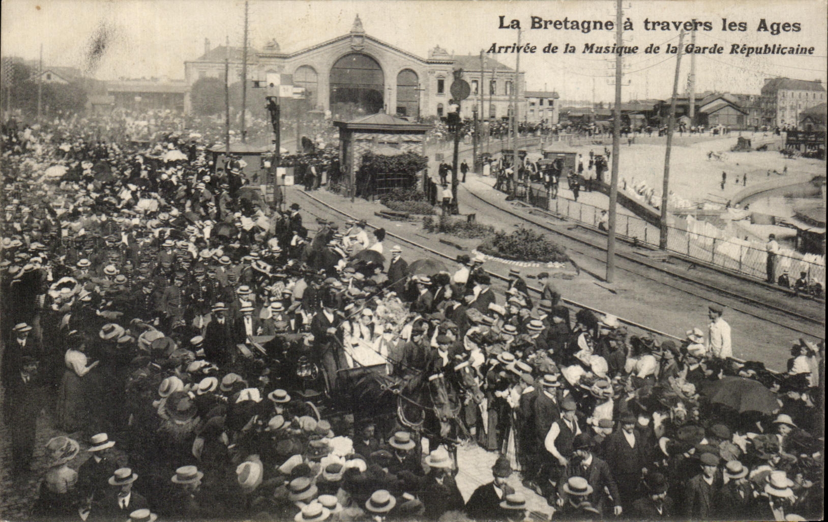 CPA Brittany through the Old ones Arrival of the Music of the Republican Guard