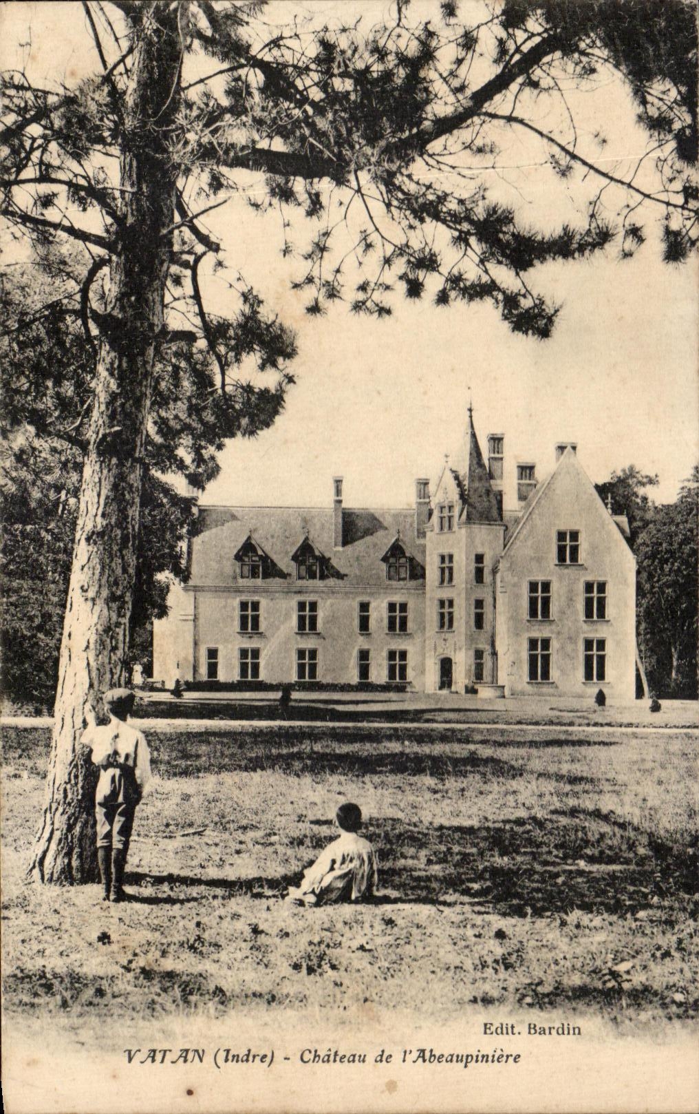 CPA Vatan Chateau de I Abeaupiniere Enfants