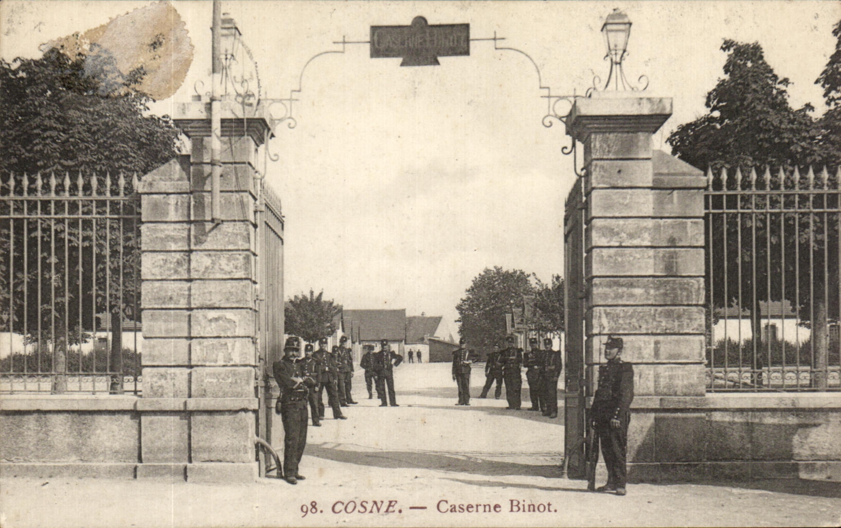 CPA Cosne Barracks Binot Militaria
