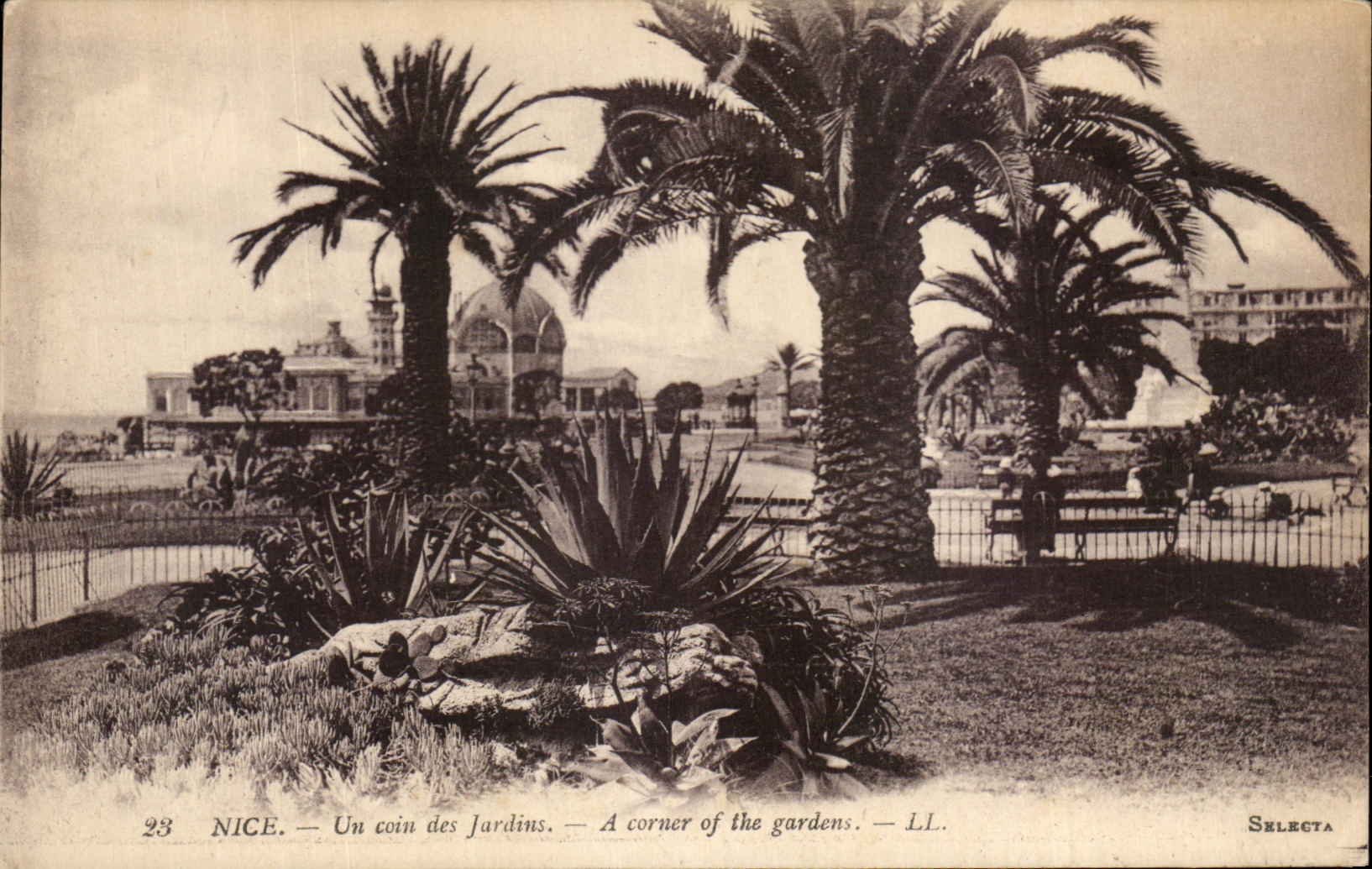 CPA Nice Un coin des Jardins A corner of the gardens