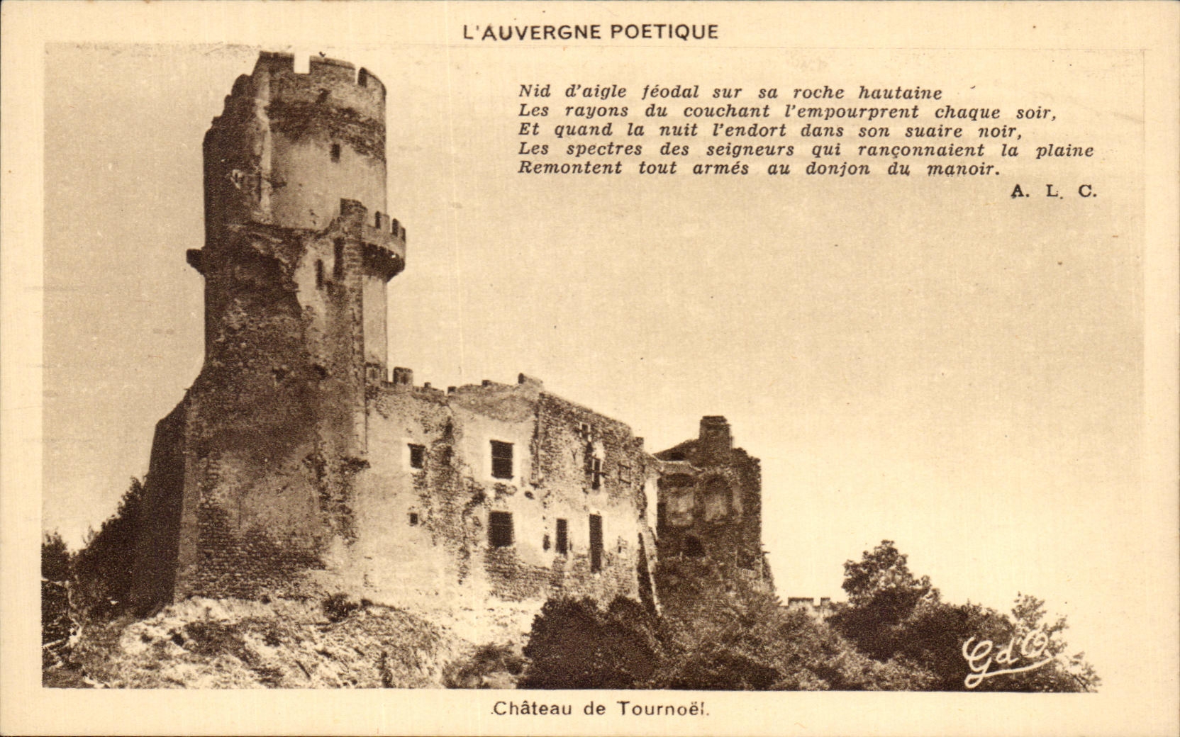CPA Auvergne Poetic Castle of Tournoel