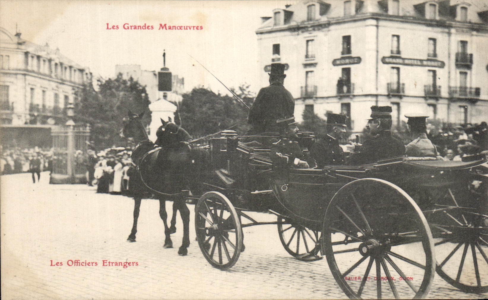 El ejercito de CPA maniobra a oficiales extranjeros Militaria