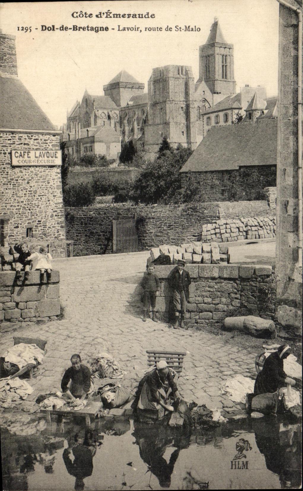 CPA Dimensions Emerald Fraud of Brittany Lavoir road of St Malo Lavandieres