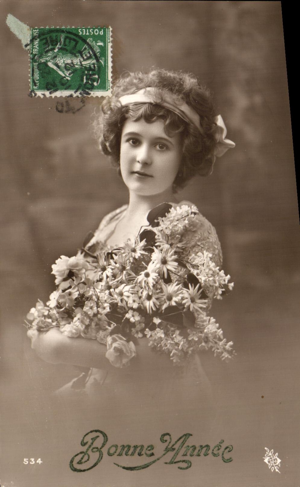 CPA Fantaisie Fleurs Bonne Annee Enfant