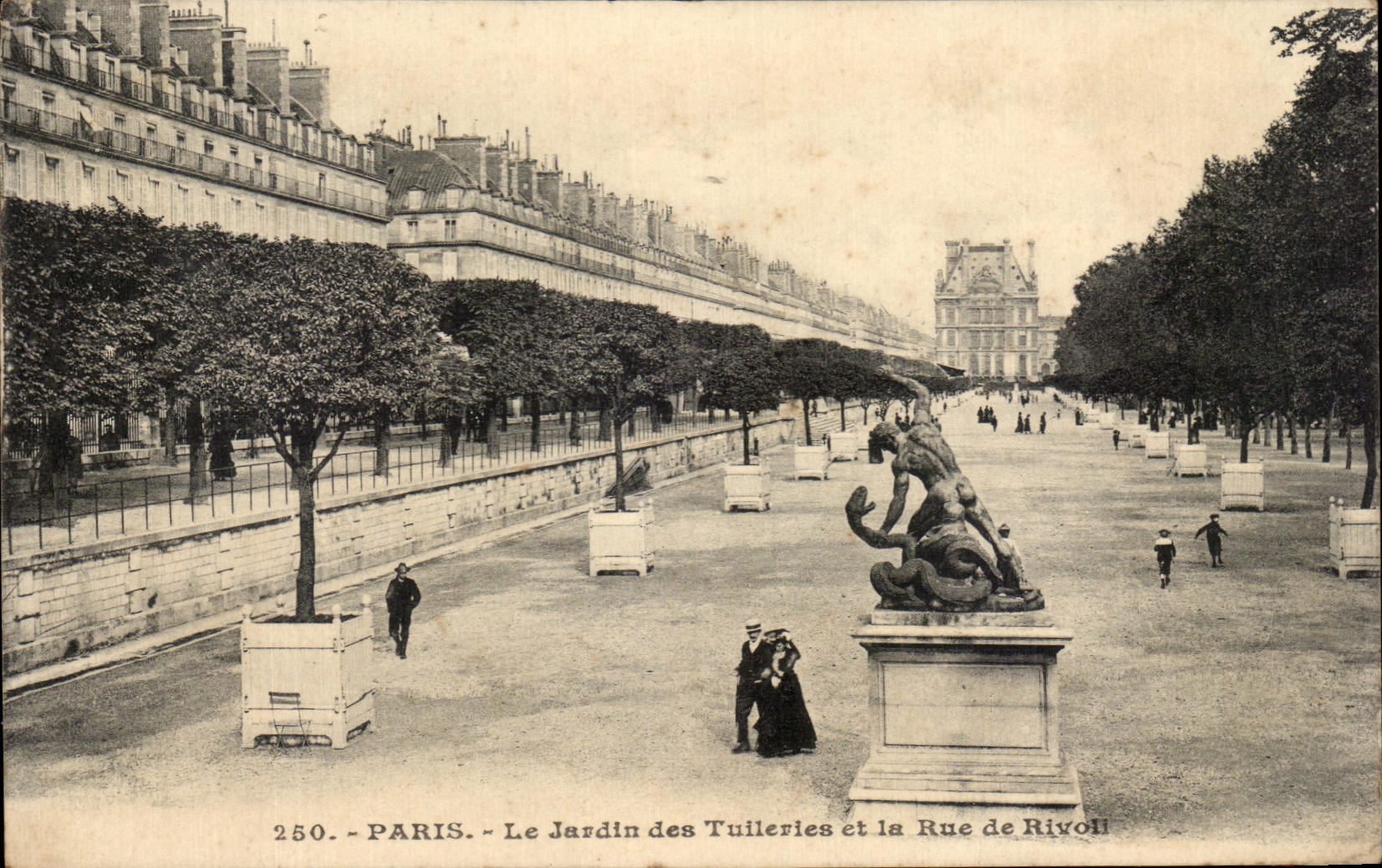 CPA Church the Garden of Tileries the Street of Rivoli Louvre